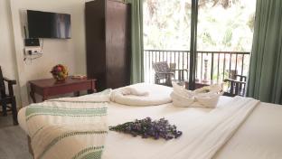 arambol sweet lake resort