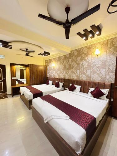 Hotel Boss Palace,,2 star