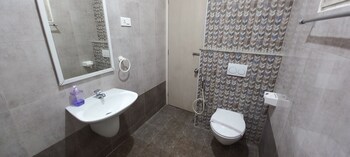 shantham service apartments indumangar