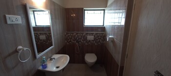 shantham service apartments indumangar