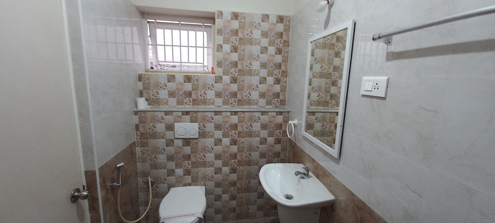 shantham service apartments indumangar