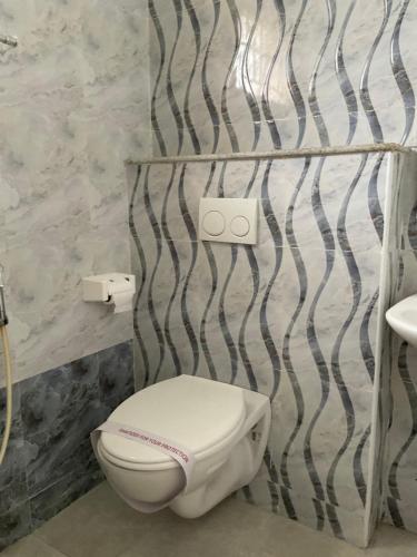 shantham service apartments indumangar