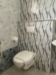 shantham service apartments indumangar