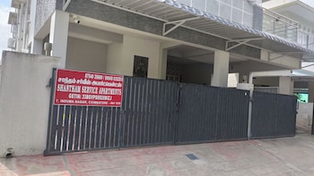 shantham service apartments indumangar