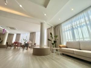 asimmy hotel