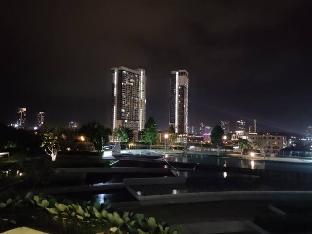 Hb73- Cyberjaya- Sanitised-Netflix -Wi-Fi- Parking,,4 star