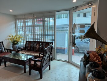 Dsney Boutique Hotel,,2 star