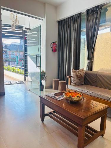 sunny executive satara