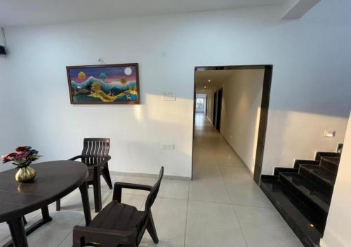 sunny executive satara