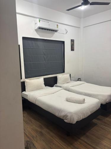 Sunny Executive Satara,,2 star