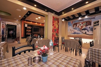 Abo Elwafa Hotel,Behind Sohag Train Station,3 star