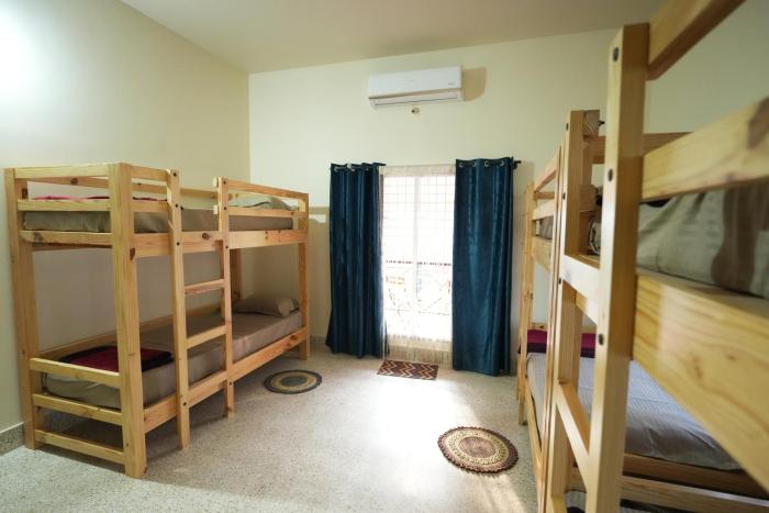 palace hostel by borrbo mysore