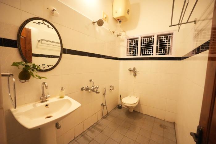 palace hostel by borrbo mysore