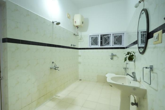 palace hostel by borrbo mysore