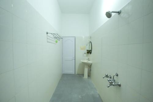 palace hostel by borrbo mysore