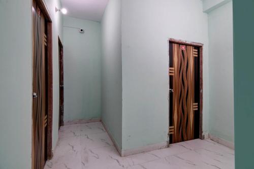 Hotel O Relax Inn,,3 star