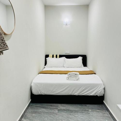 Rayyaz Inn,,1 star