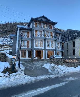 the bulevar whispering willow