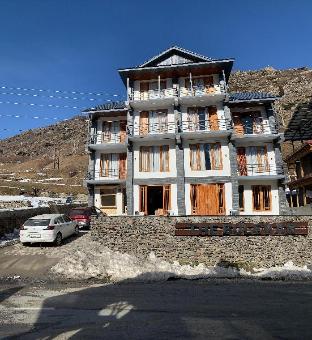 the bulevar whispering willow