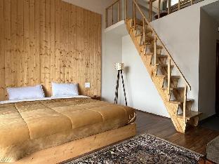 the bulevar whispering willow