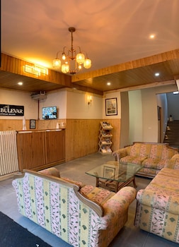 the bulevar whispering willow