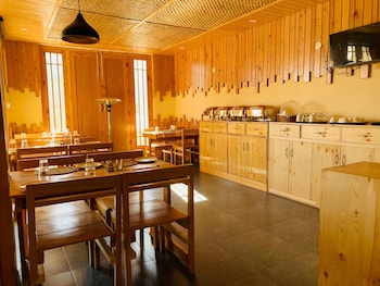 the bulevar whispering willow