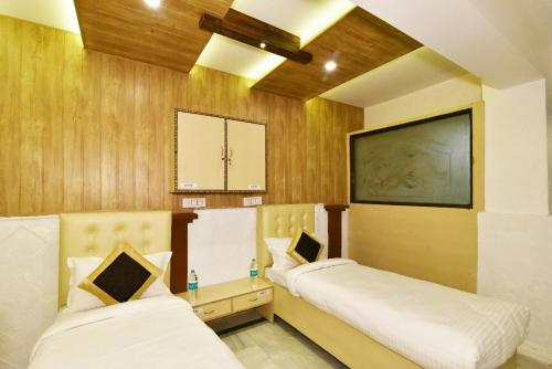 Hotel Sallow International-Near Golden Temple,,3 star