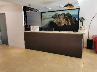 kingsman boutique hotel