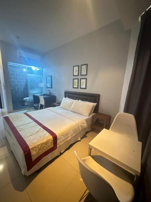 kingsman boutique hotel