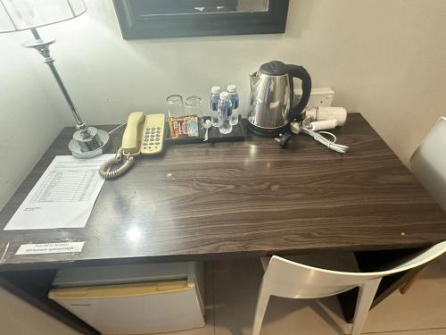 kingsman boutique hotel