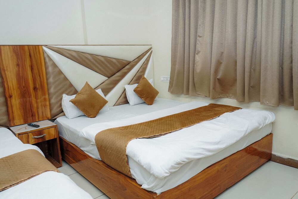 hotel pleasure