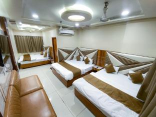 Hotel Pleasure,,2 star