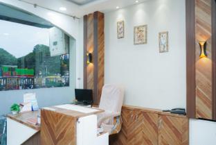 Hotel Pleasure,,2 star