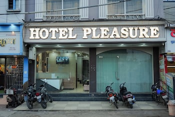 hotel pleasure