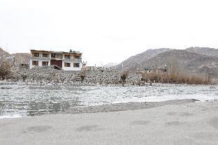 Indus Retreat,,3 star