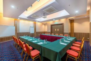 arena premier hotel