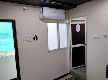 kailash kuti guest house