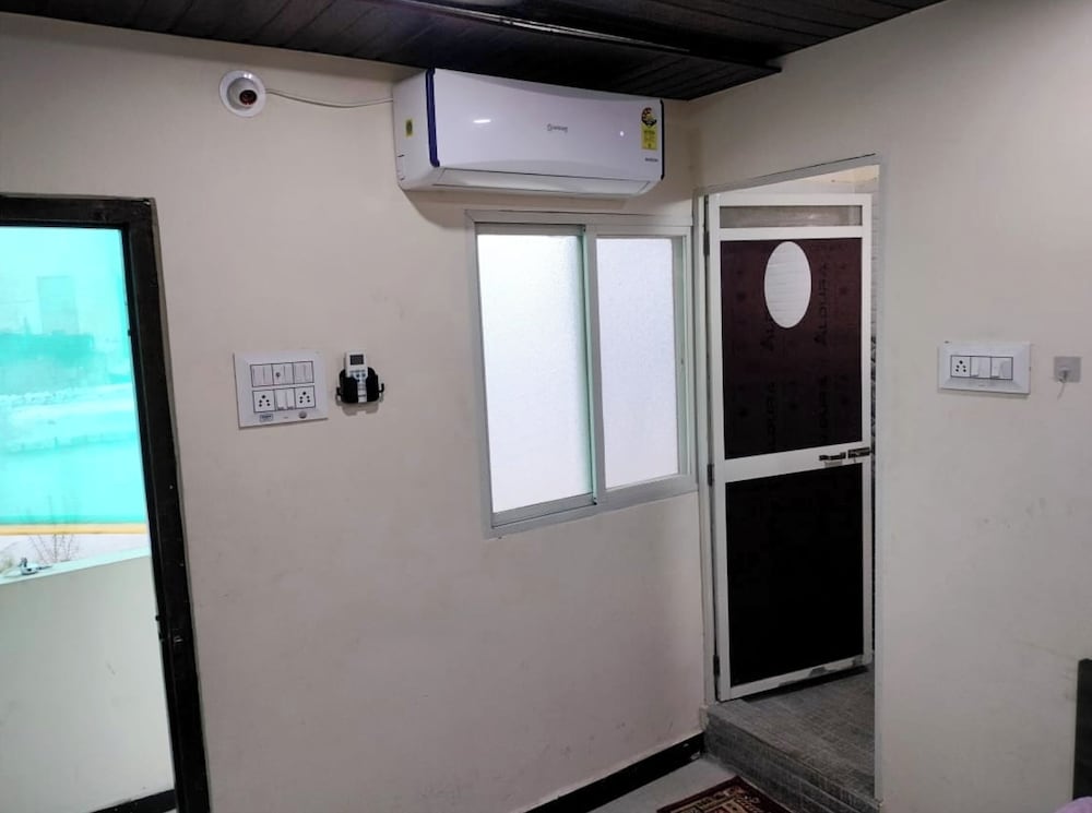 kailash kuti guest house