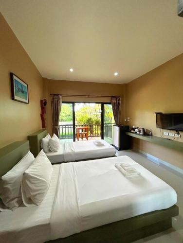 infinite resort and cafe