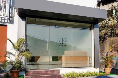 super hotel o kp pride