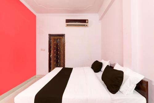 Hotel O Rudra Palace,,3 star