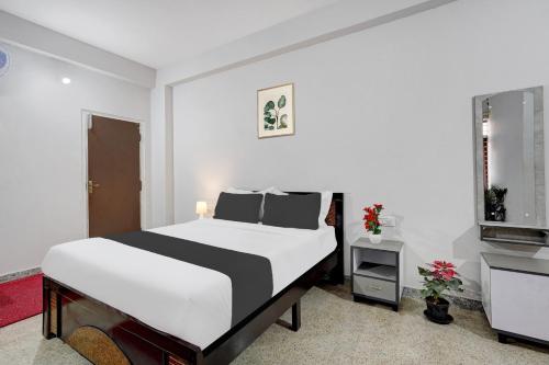 Shravanya Comforts,,3 star