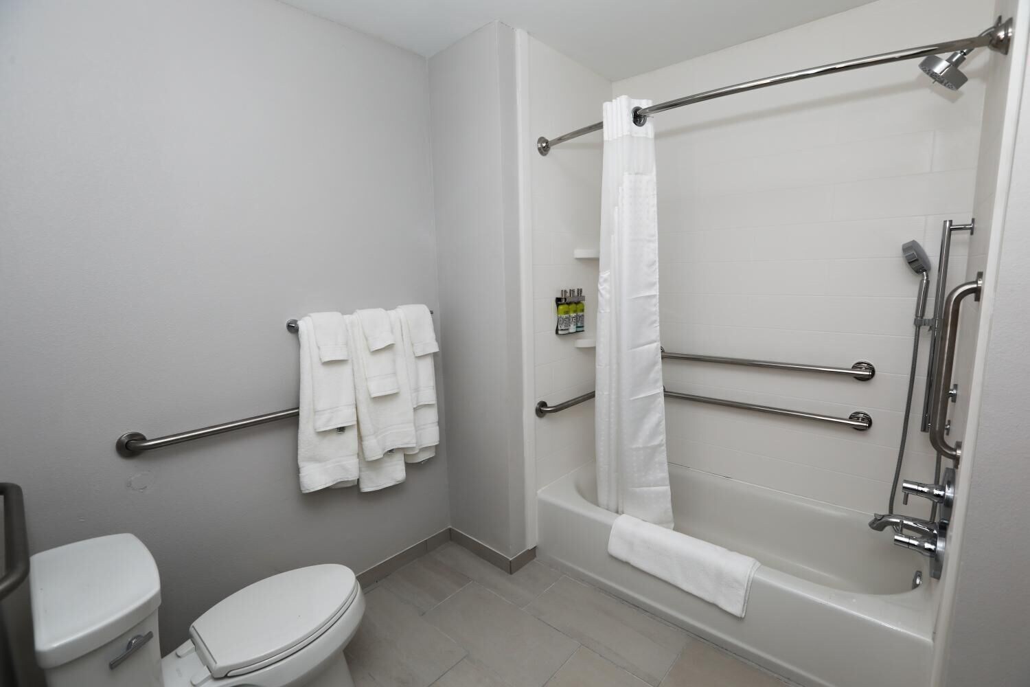 holiday inn express hillsboro i 35 by ihg