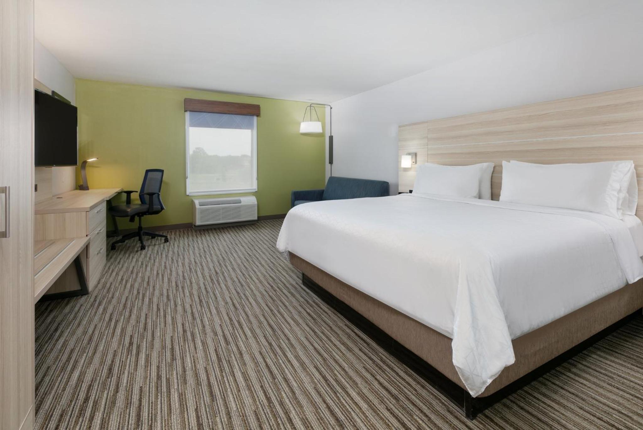 holiday inn express hillsboro i 35 by ihg