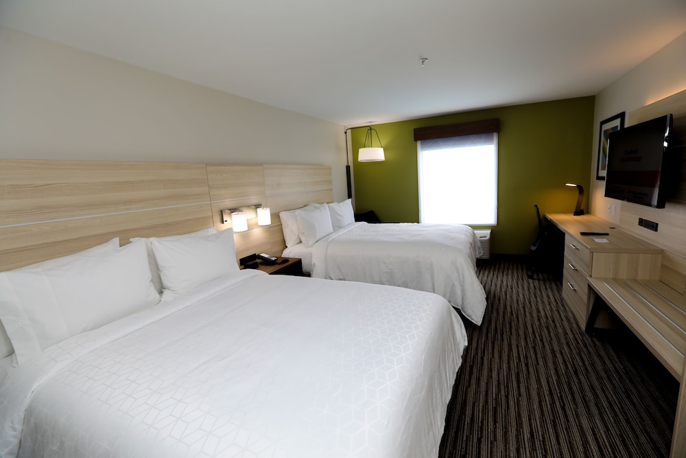 holiday inn express hillsboro i 35 by ihg