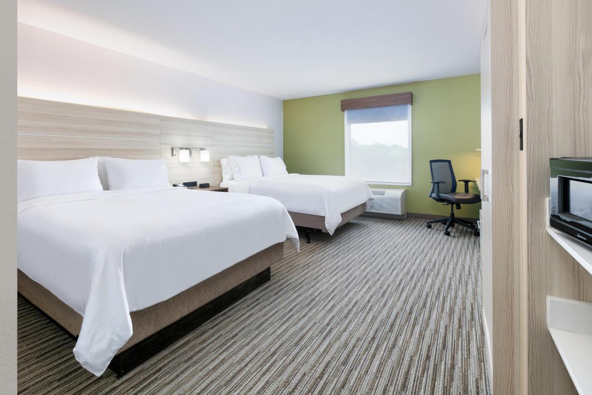 holiday inn express hillsboro i 35 by ihg