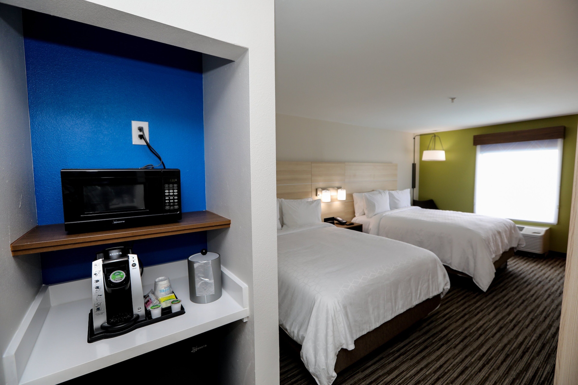 holiday inn express hillsboro i 35 by ihg