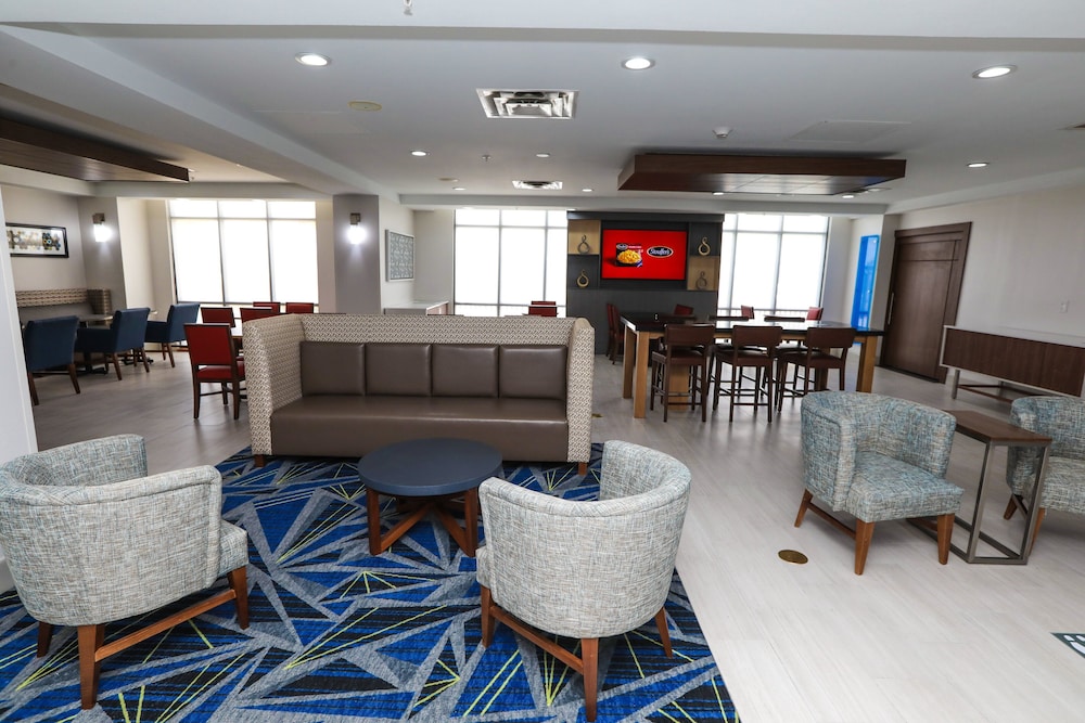 holiday inn express hillsboro i 35 by ihg