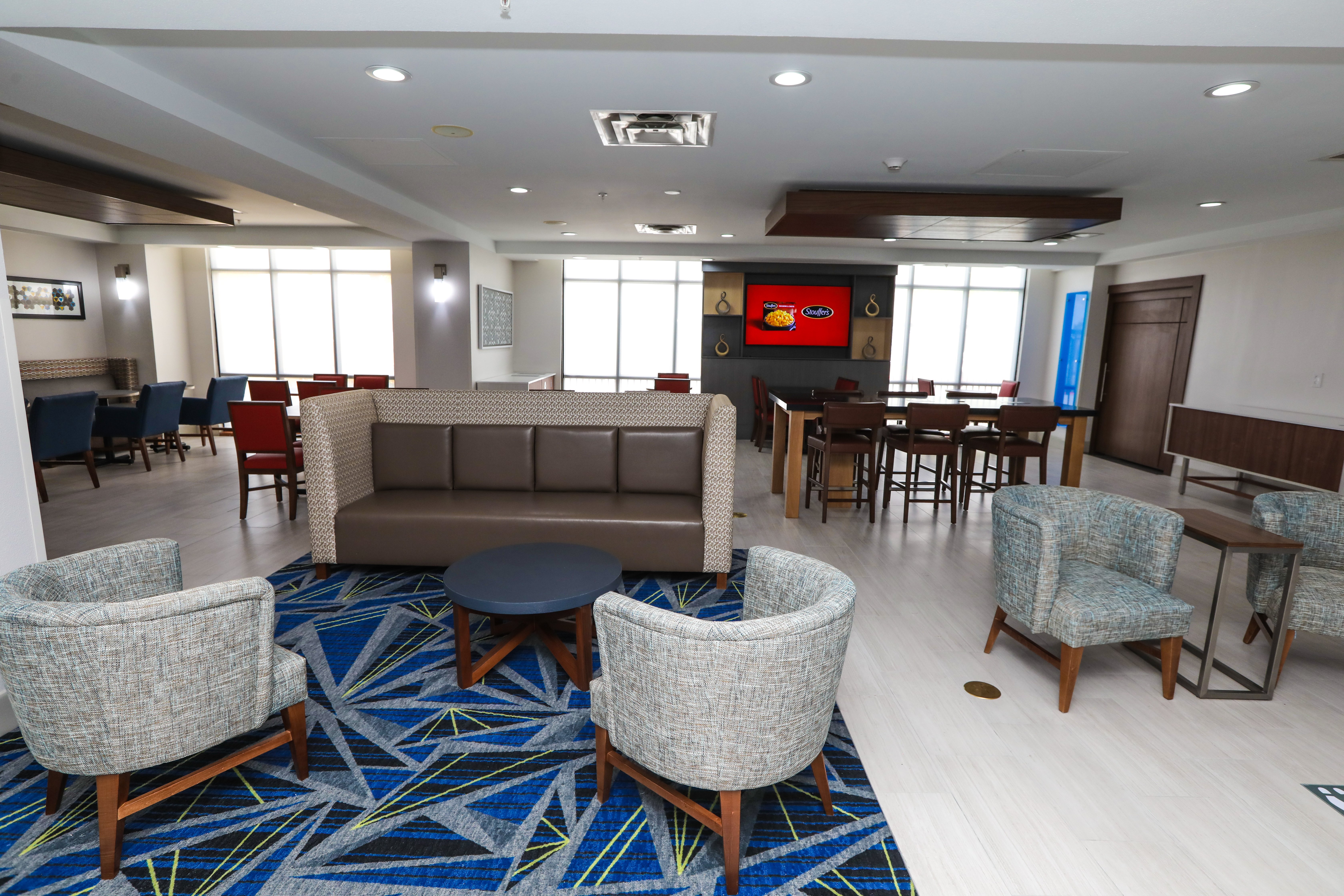 holiday inn express hillsboro i 35 by ihg
