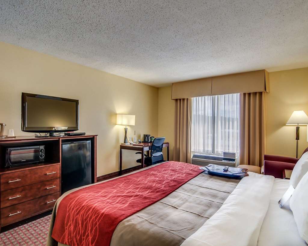 comfort inn and suites hillsville i 77